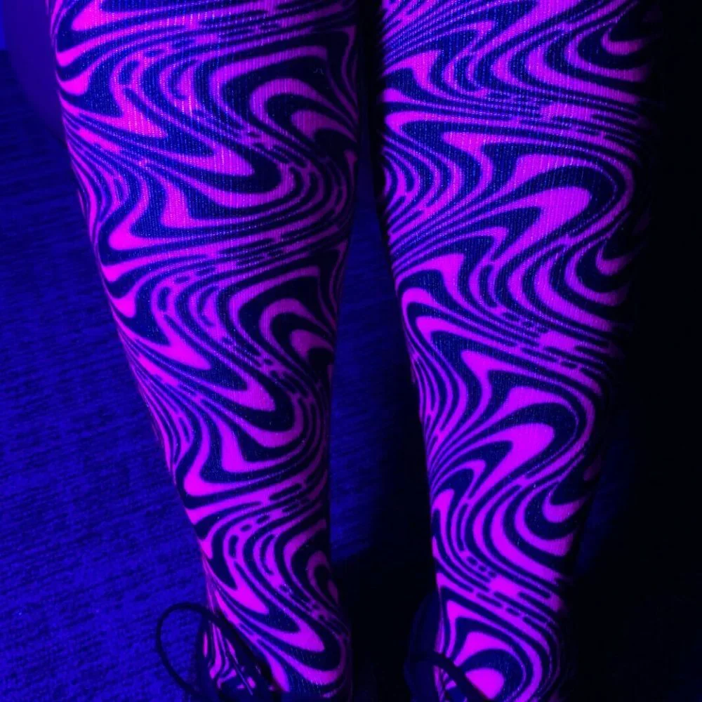 Blacklight Reactive Wavy Neon Pink‎ Knee High Socks Black Pink Psychedelic NWT